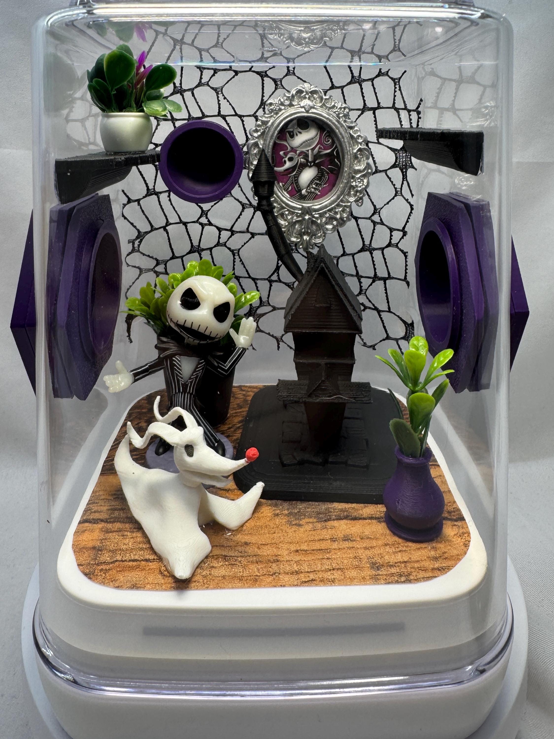 Jack inspired Jumping Spider Enclosure: Custom Arachnid Terrarium