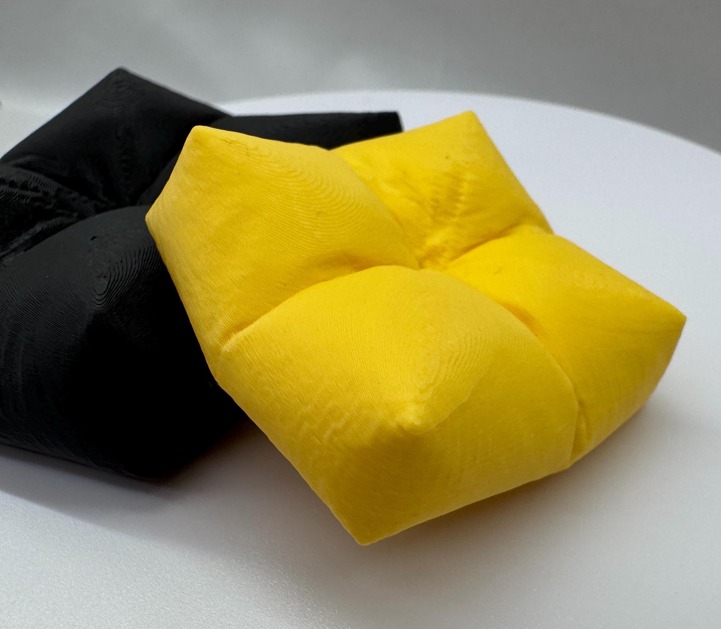 Modern Jumping Spider Enclosure Decor - 3D Printed Geometric Cushion, Customizable