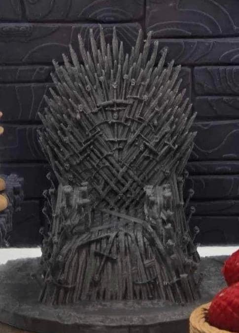 Game of Thrones Jumping Spider Terrarium: 3D Printed Enclosure