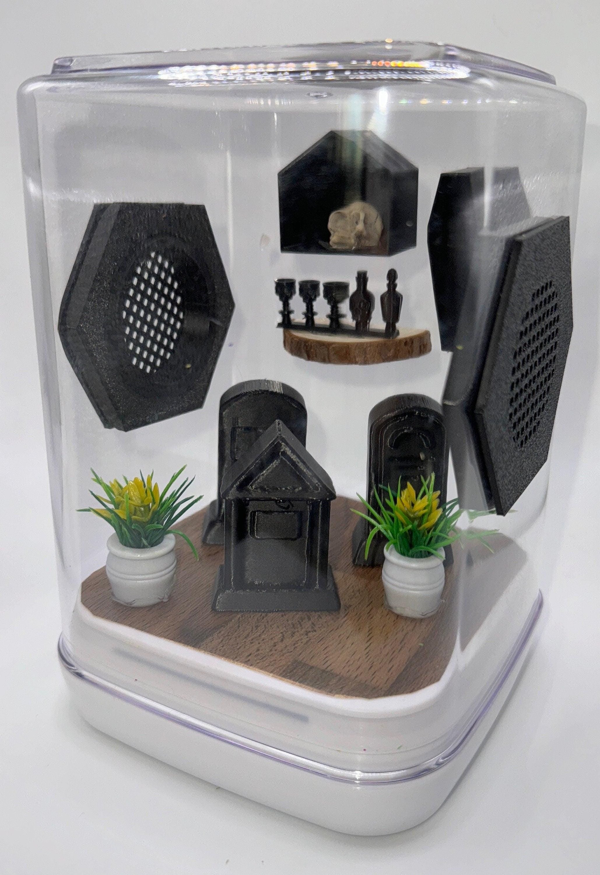 3D Printed Jumping Spider Enclosure: Gothic Graveyard Terrarium