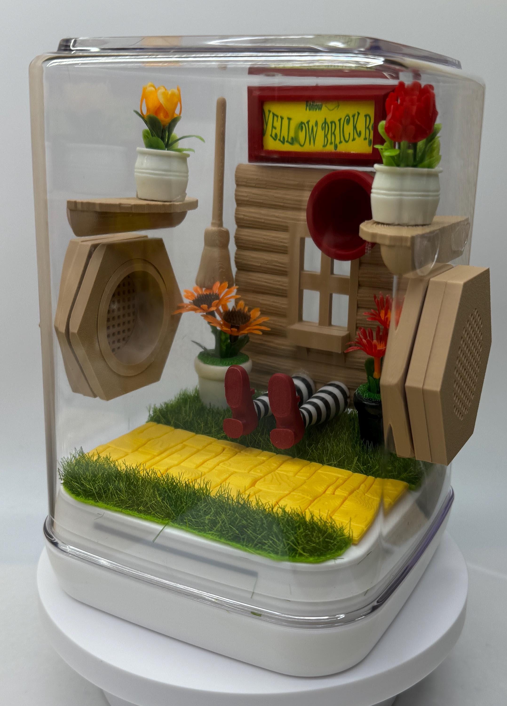 Accessories for Jumping Spider enclosure - Wizard of Oz Theme