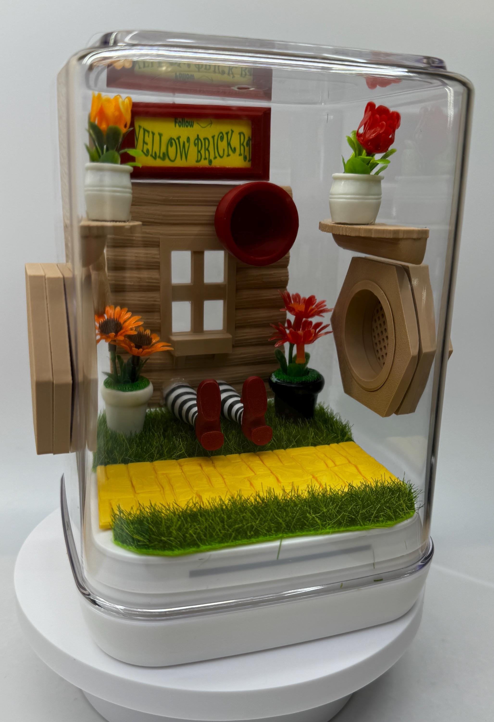 Accessories for Jumping Spider enclosure - Wizard of Oz Theme