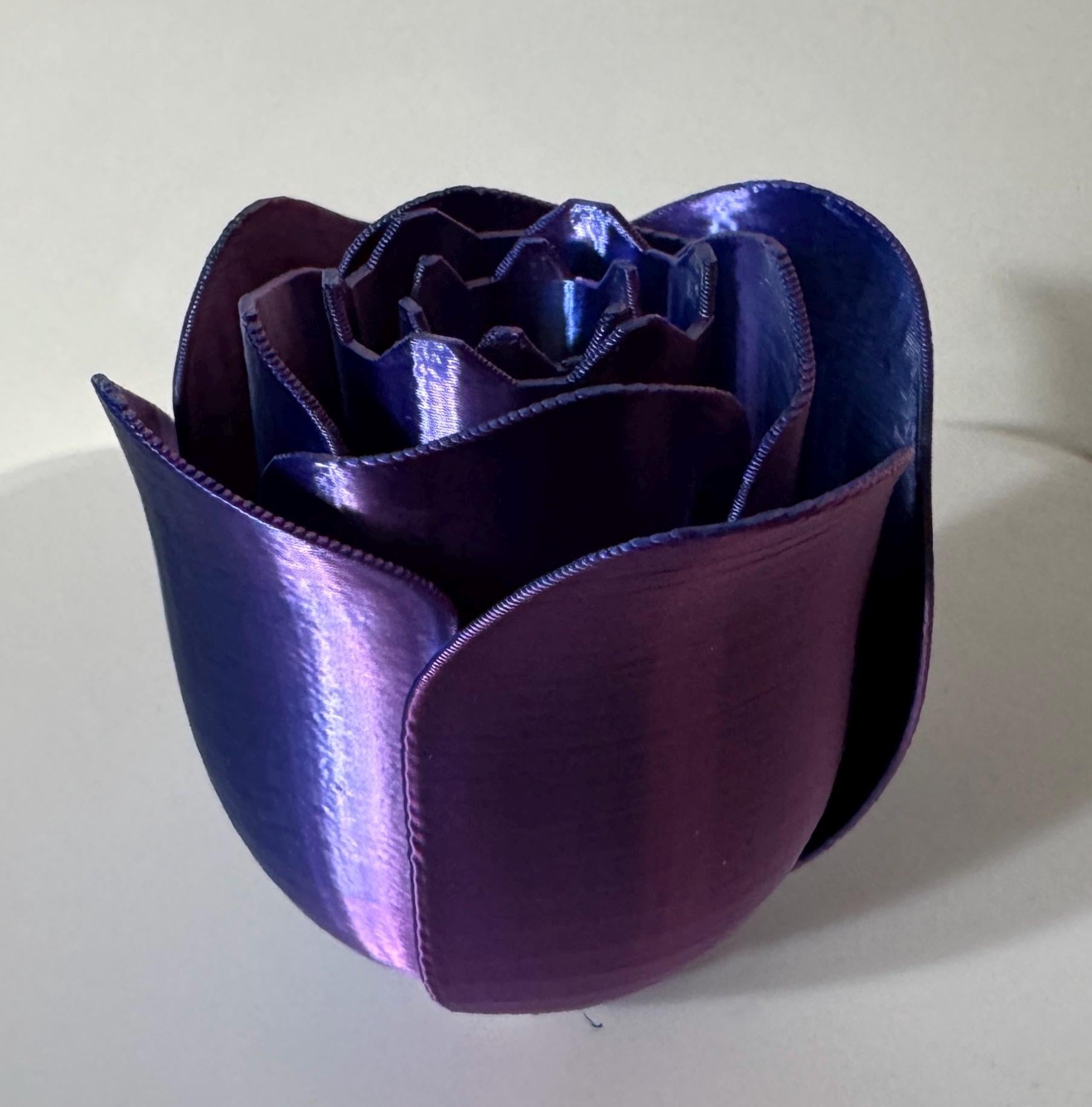 Magnetic Rose Hideout: Jumping Spider Enclosure Decor