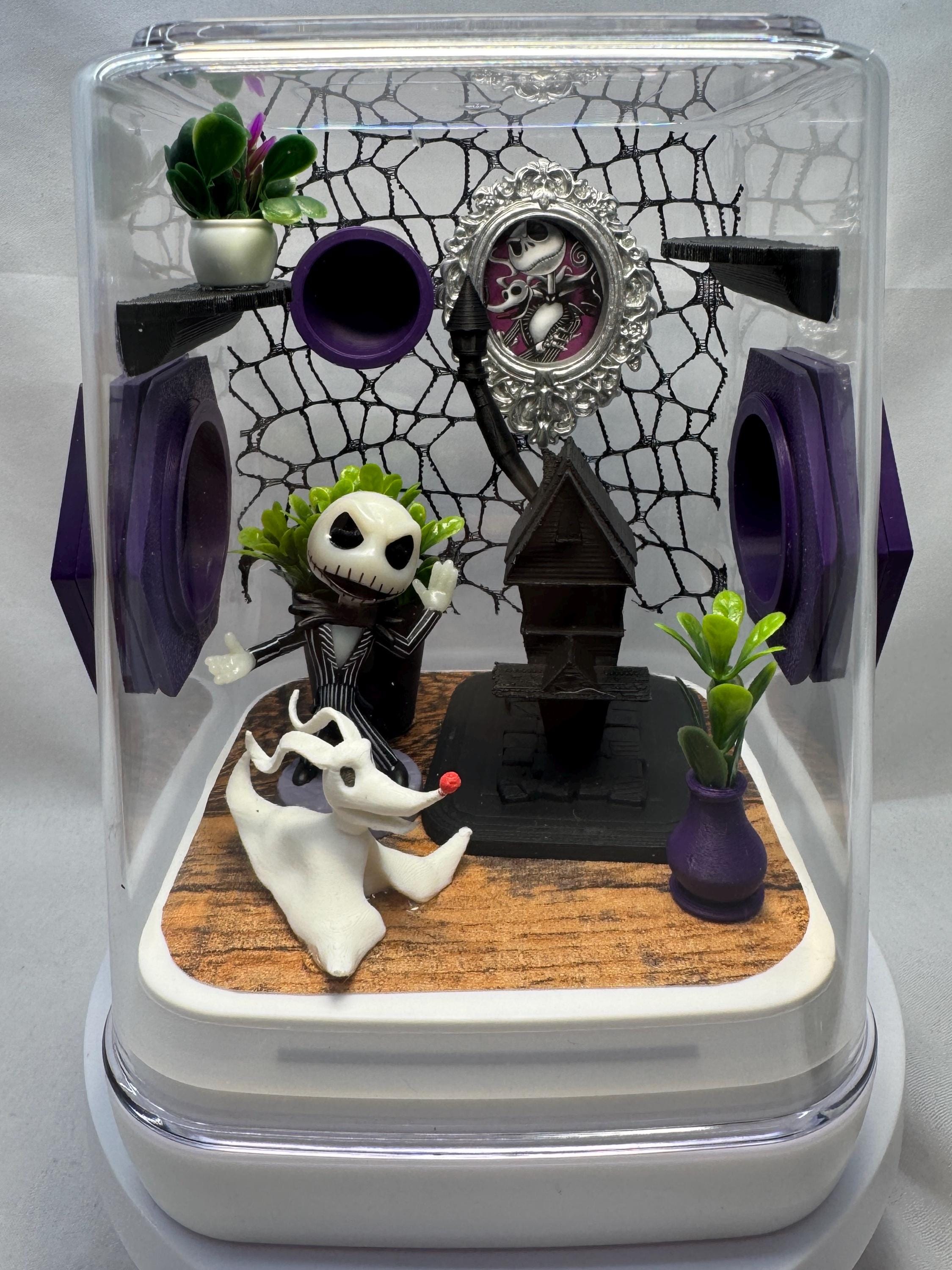 Jack inspired Jumping Spider Enclosure: Custom Arachnid Terrarium