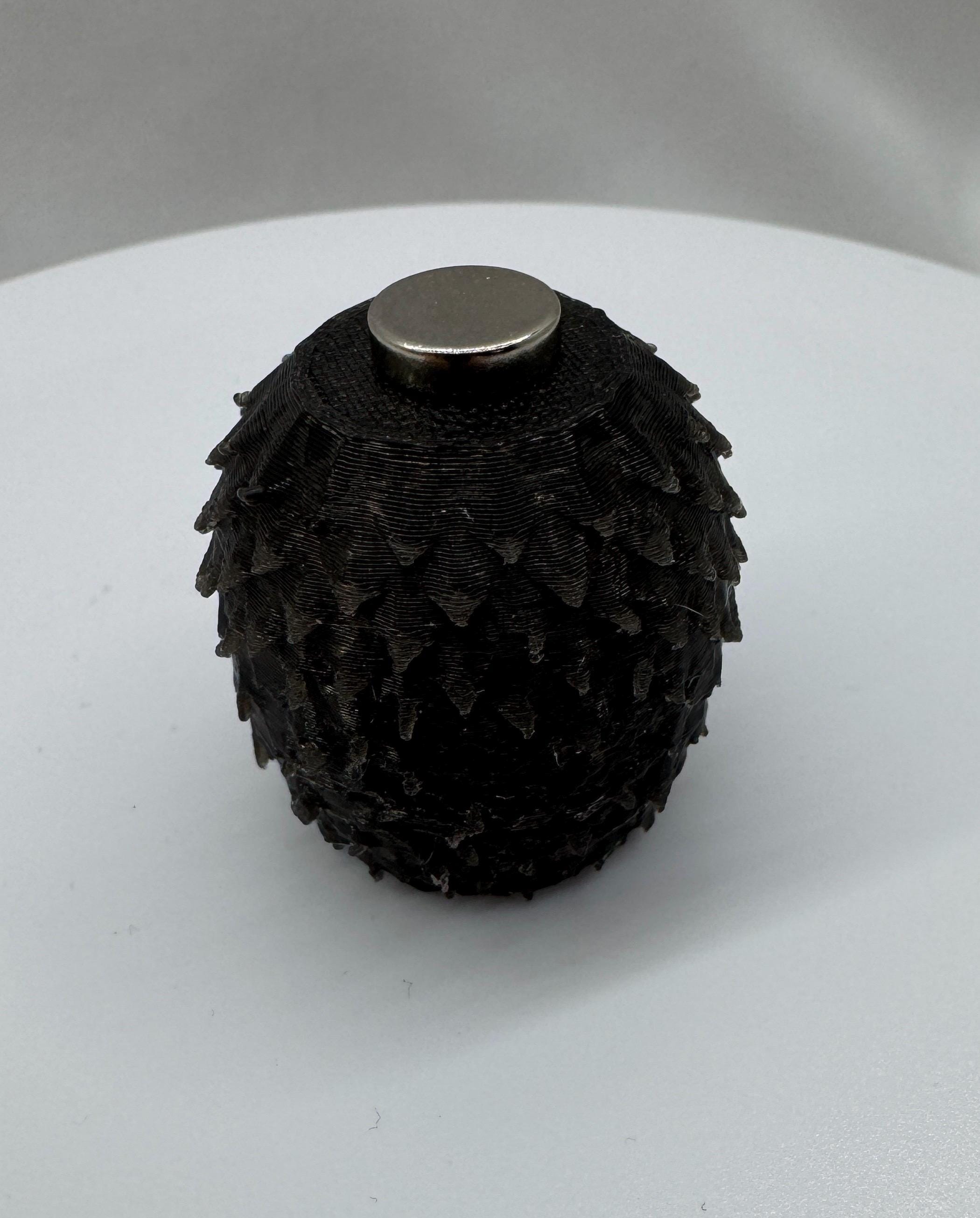 Dragon Egg Hide: Jumping Spider Enclosure Accessory