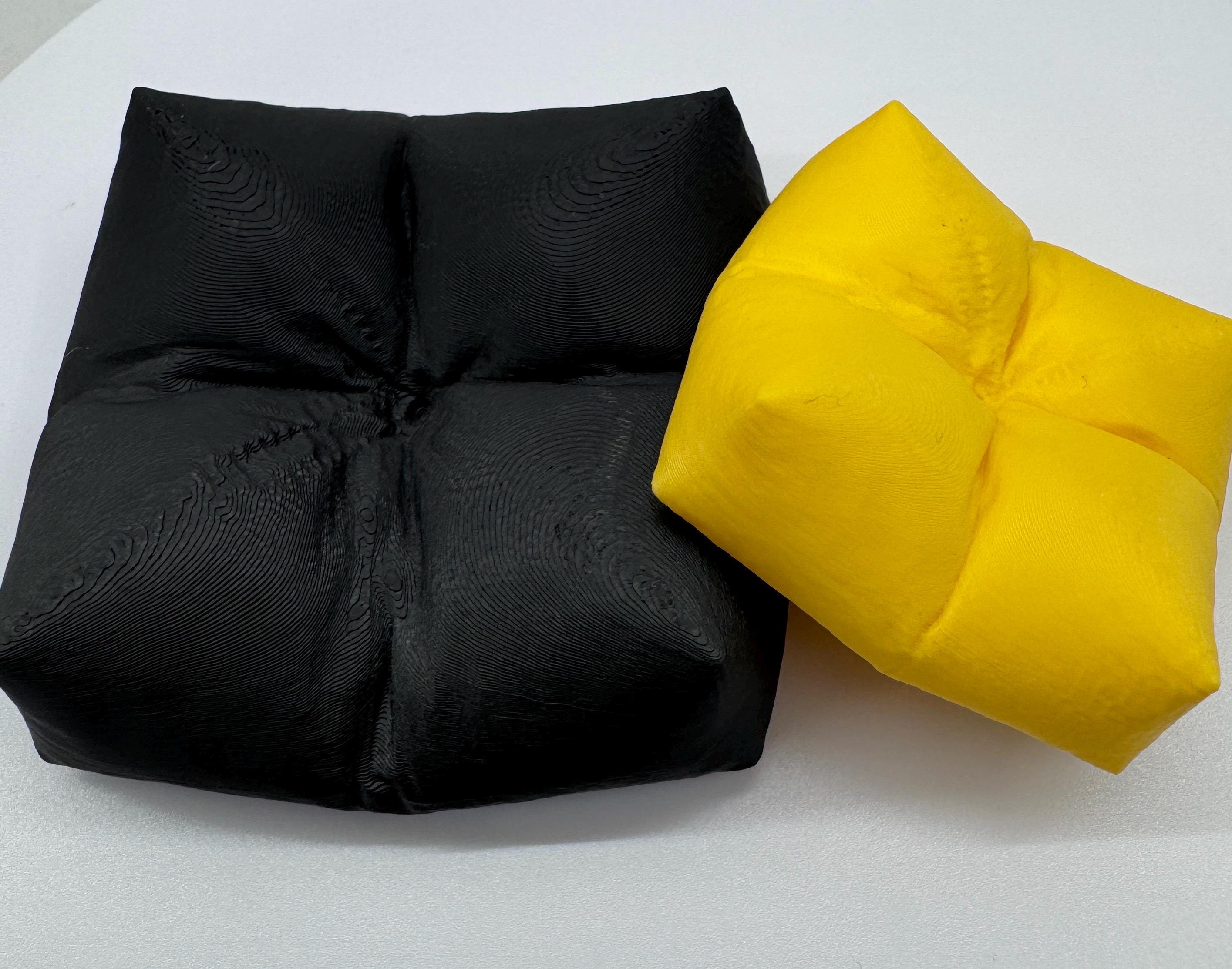 Modern Jumping Spider Enclosure Decor - 3D Printed Geometric Cushion, Customizable