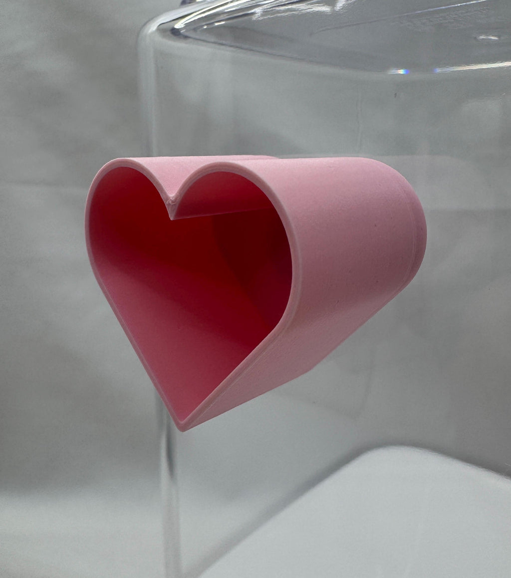 Heart hide for jumping spiders, 3D printed terrarium decor, handmade cute spider enclosure accessory, custom sizing available, magnetic.